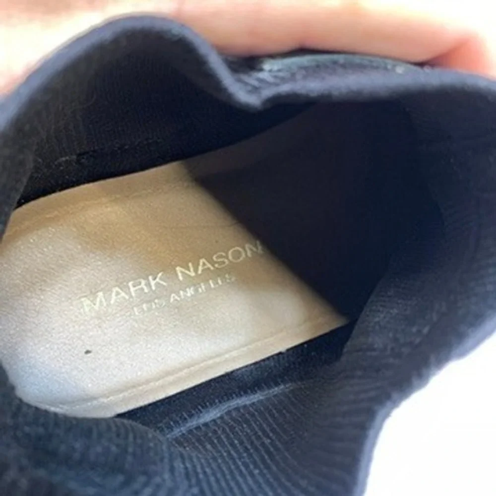 Mark Nason Mens 8.5 Chelsea Boots Nubuck LeatherBlack Gore Lug Sole‎